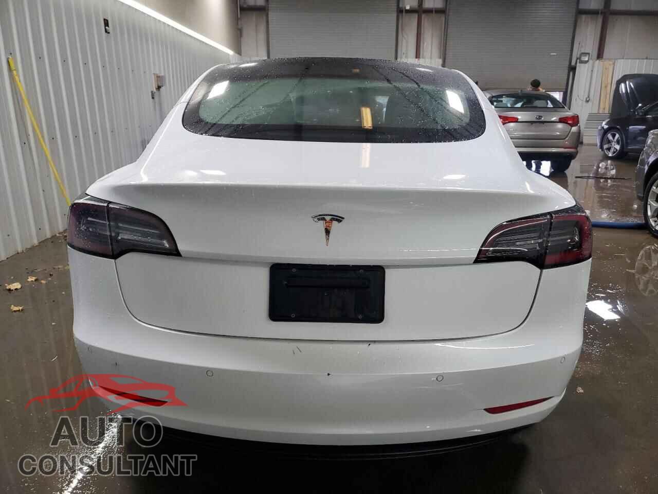 TESLA MODEL 3 2021 - 5YJ3E1EA3MF084697