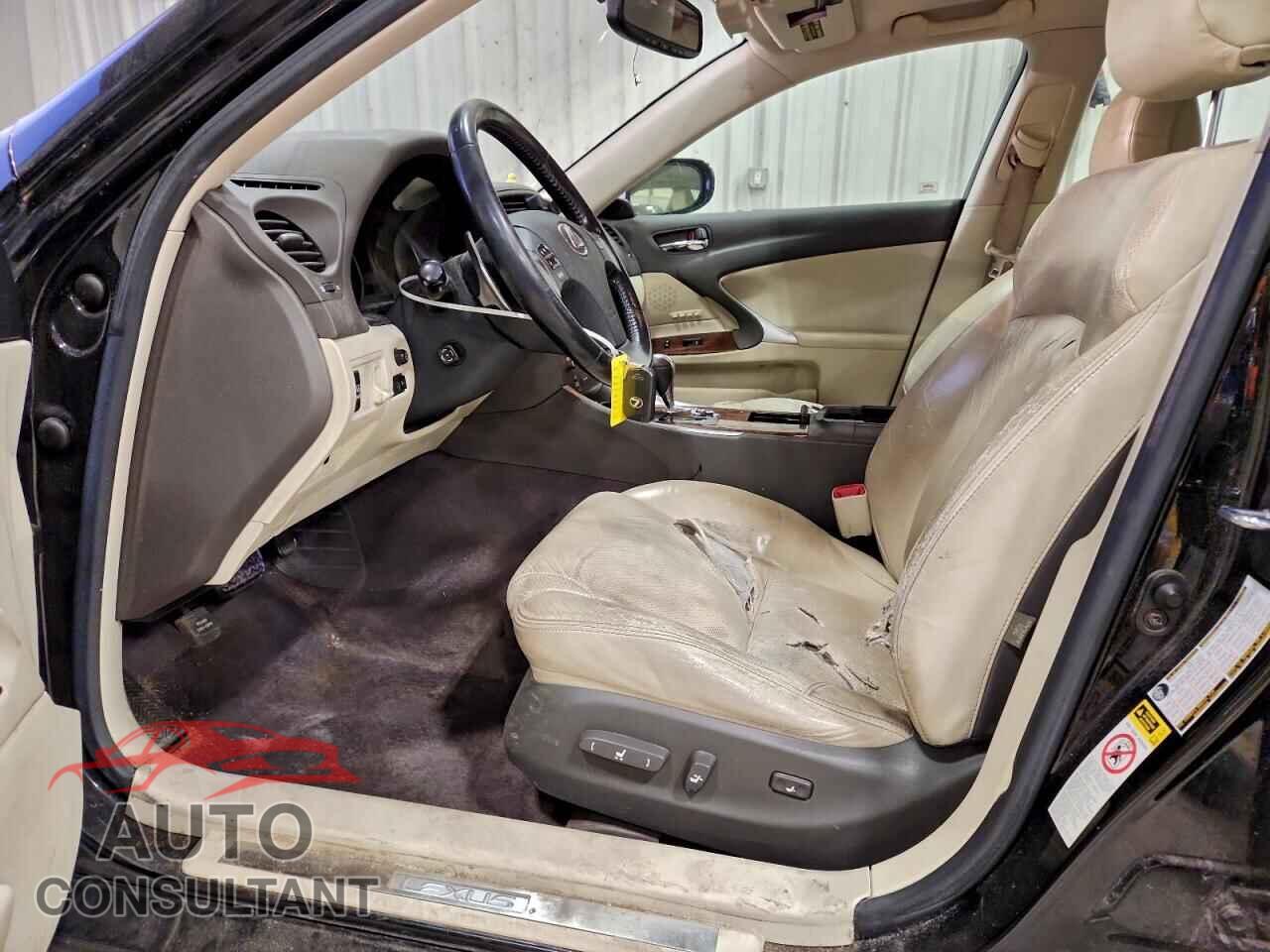 LEXUS IS 2010 - JTHCF5C29A2033427