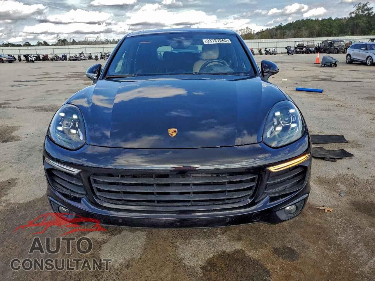 PORSCHE CAYENNE 2017 - WP1AA2A21HKA90299