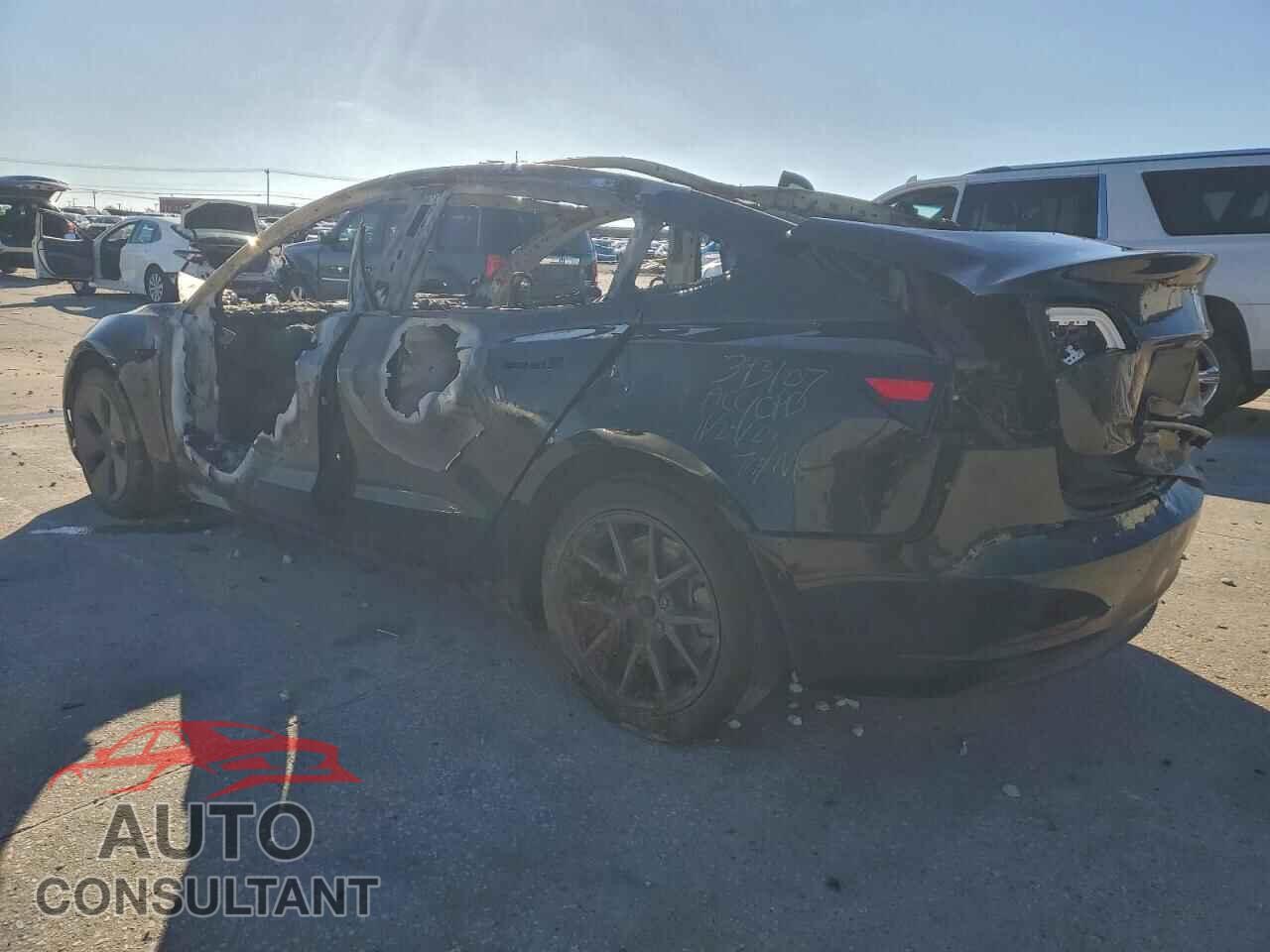 TESLA MODEL 3 2022 - 5YJ3E1EA1NF185769