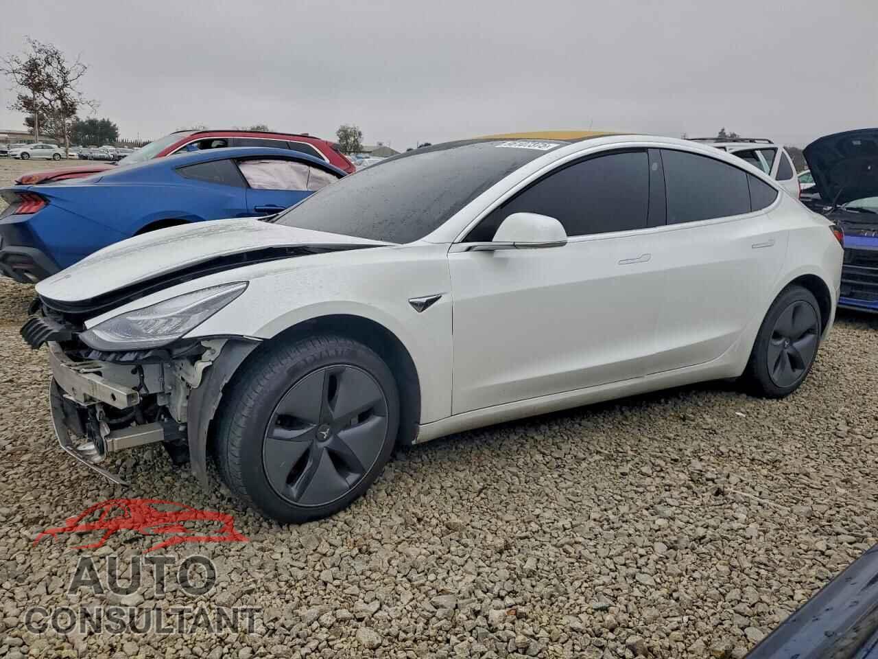 TESLA MODEL 3 2017 - 5YJ3E1EA5HF002054