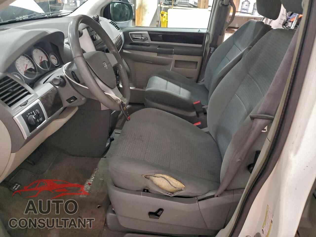 DODGE CARAVAN 2010 - 2D4RN5DX8AR145388