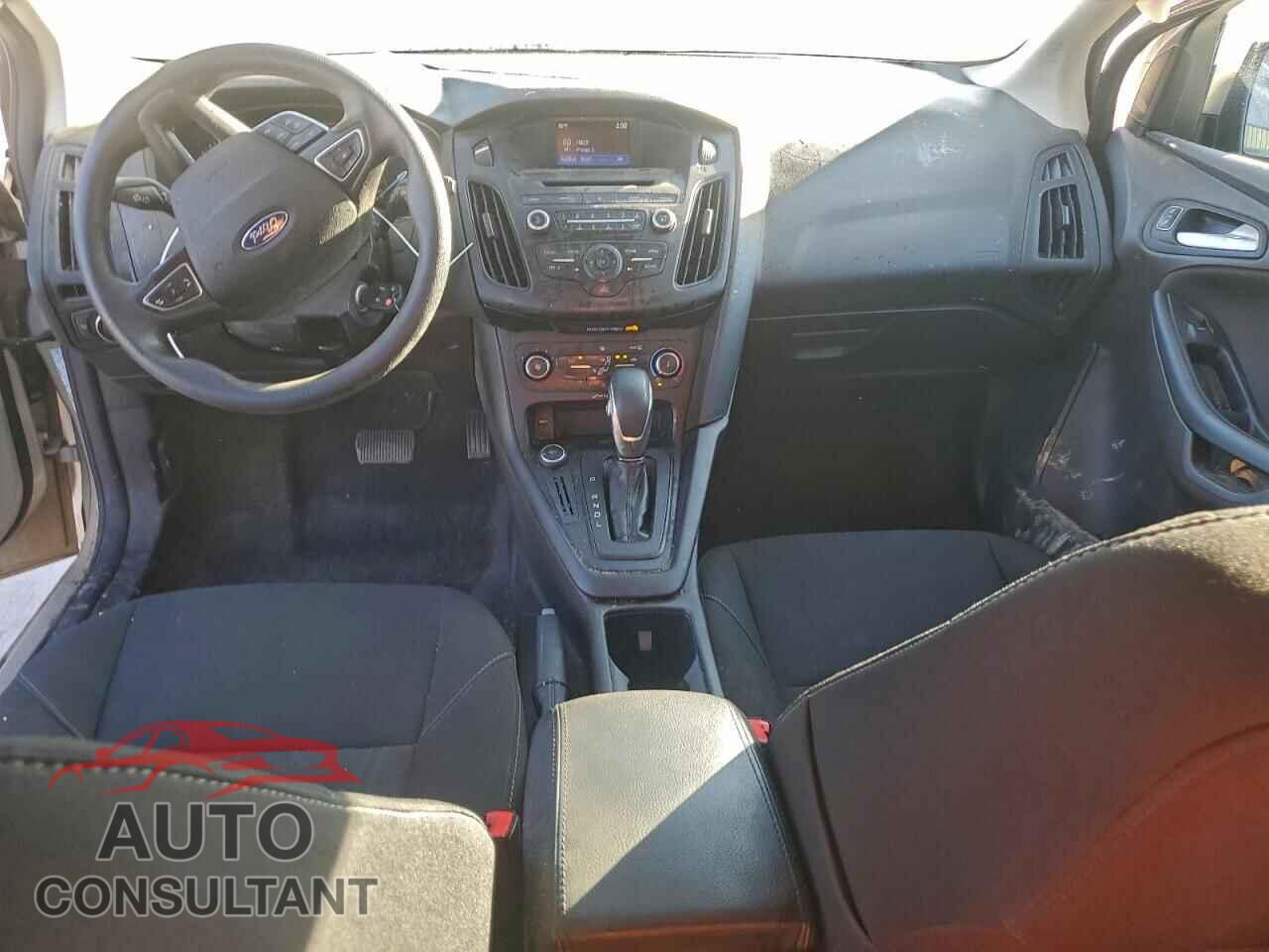FORD FOCUS 2017 - 1FADP3K28HL212920