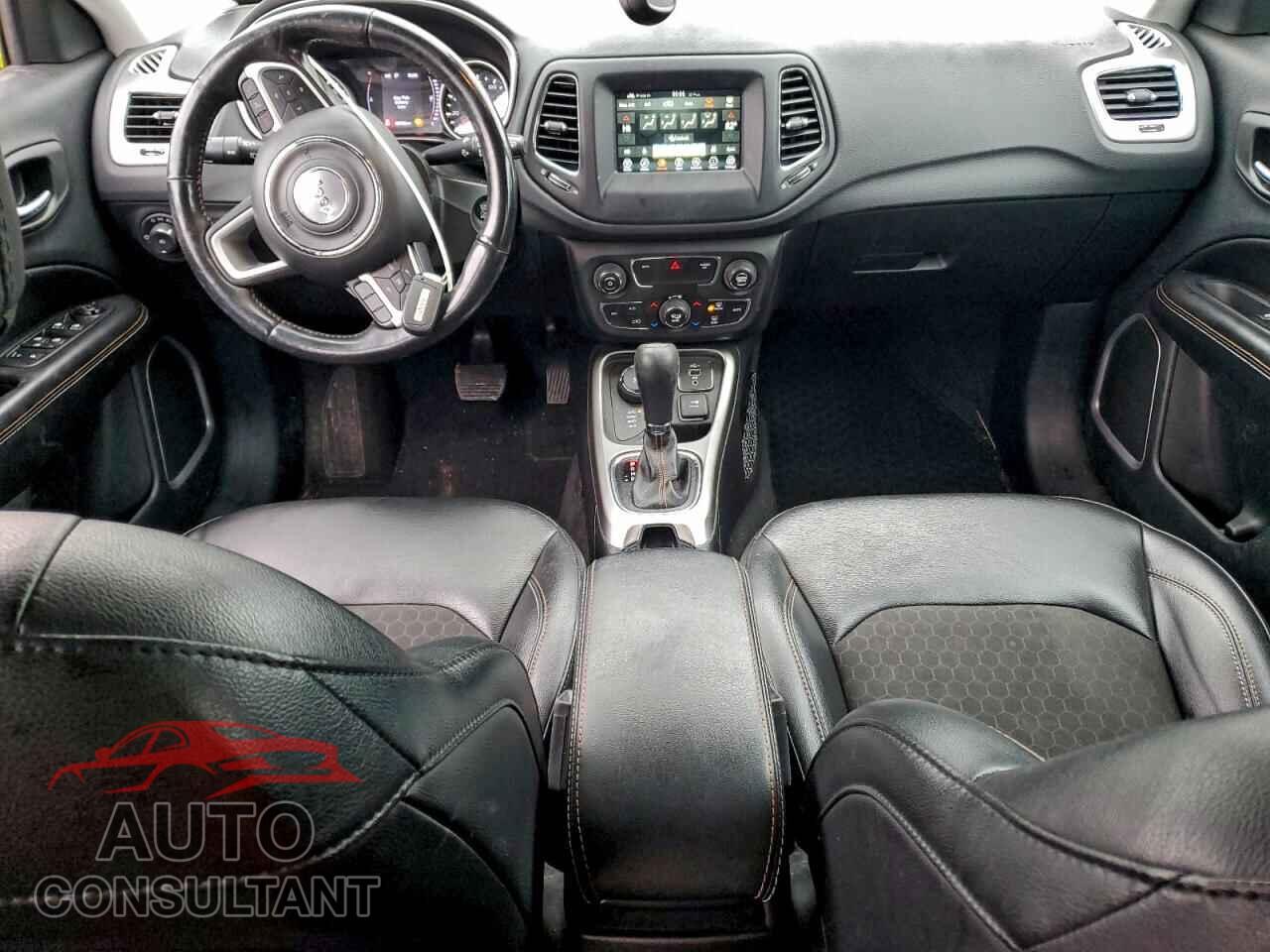 JEEP COMPASS 2020 - 3C4NJDBB8LT145433