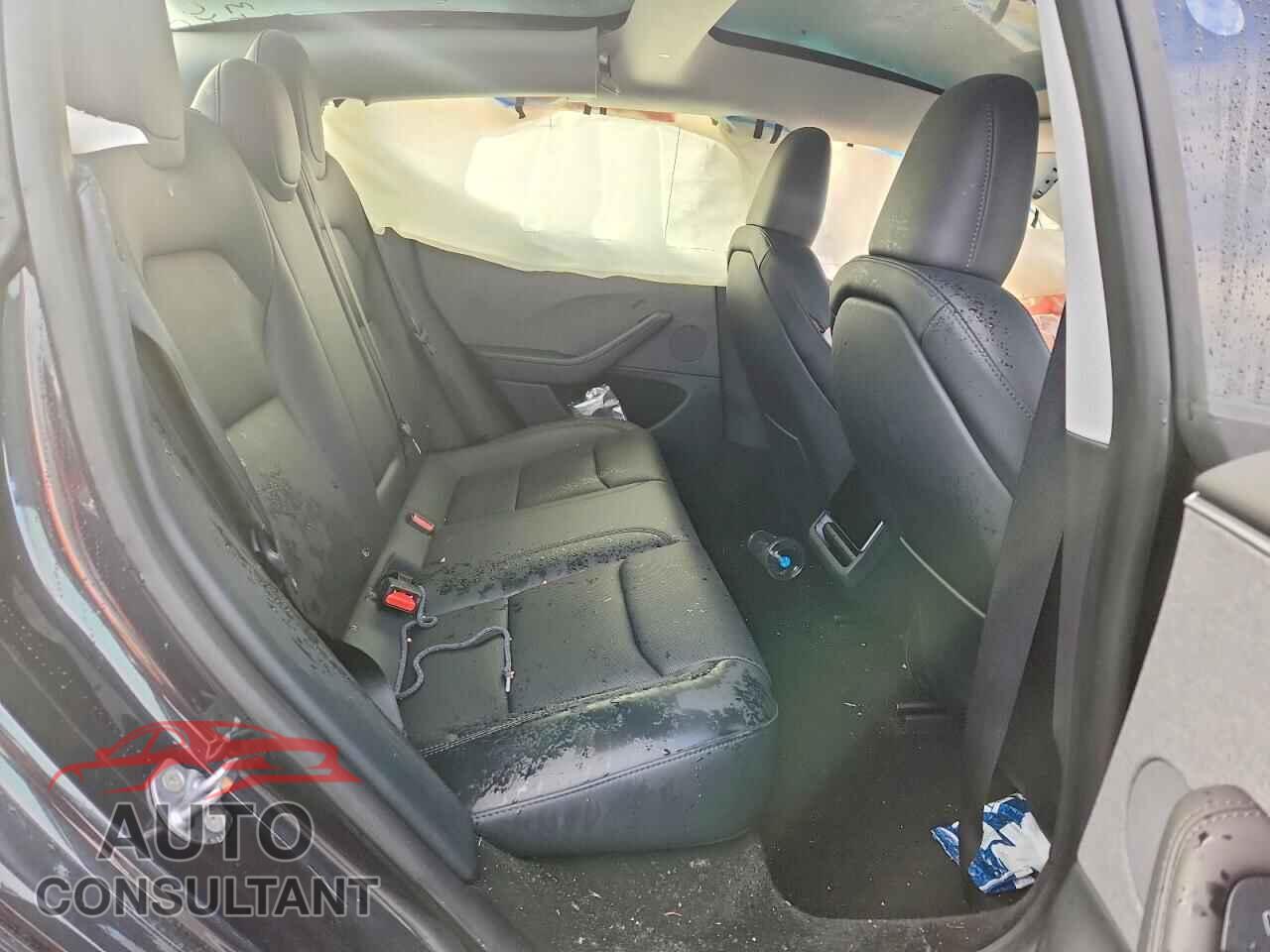 TESLA MODEL 3 2024 - 5YJ3E1EAXRF866583