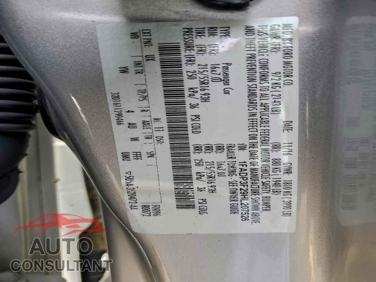 FORD FOCUS 2017 - 1FADP3F29HL207526