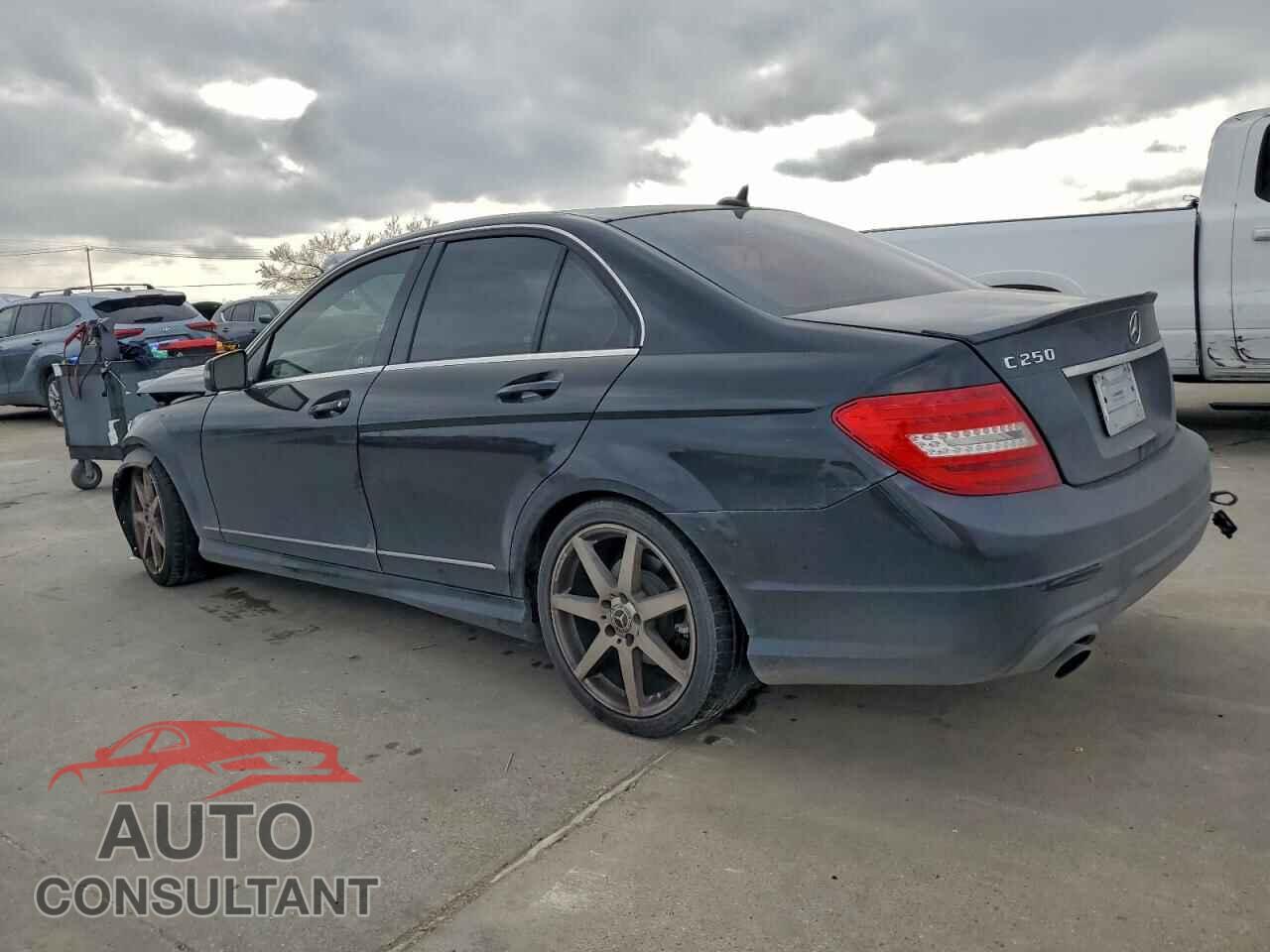 MERCEDES-BENZ C-CLASS 2014 - WDDGF4HBXEA963392