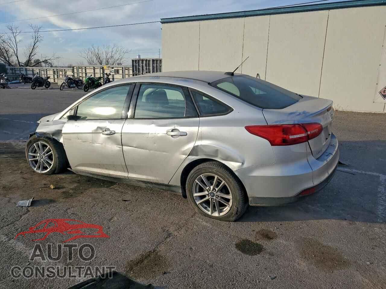FORD FOCUS 2017 - 1FADP3F23HL219655