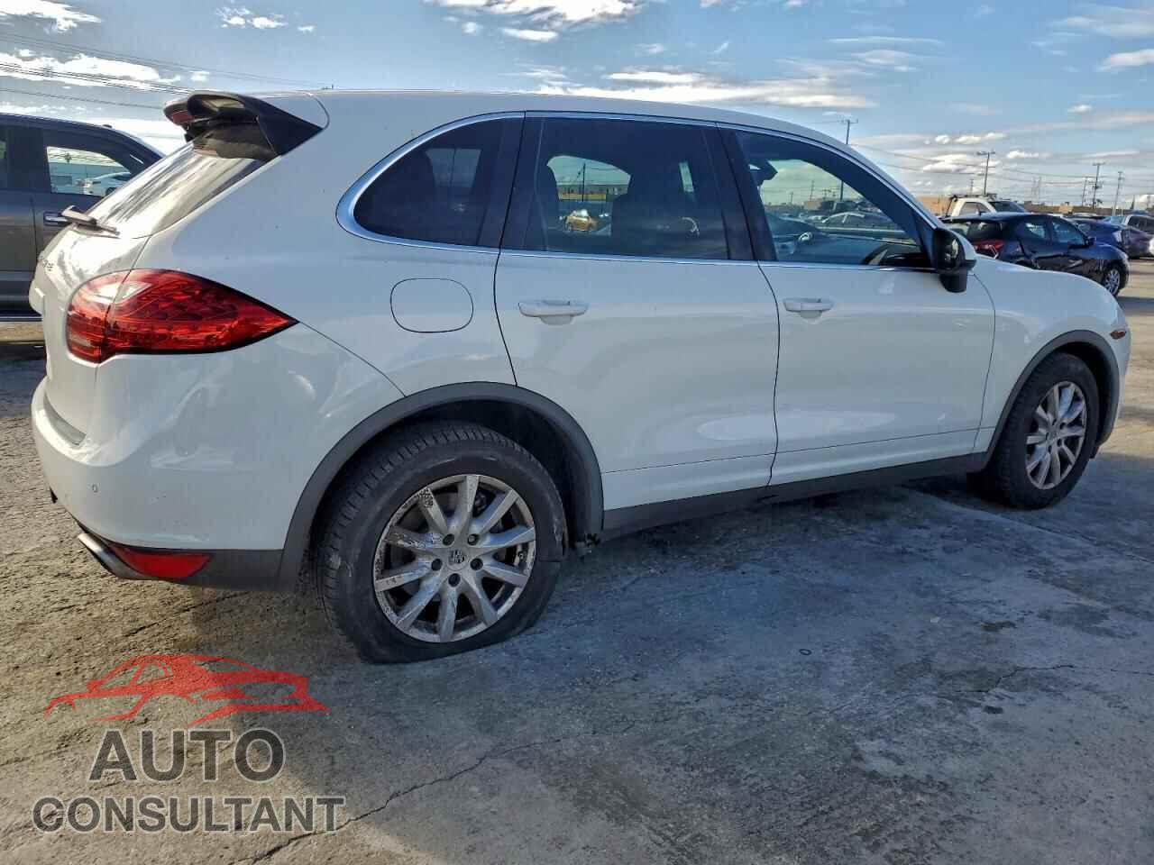PORSCHE CAYENNE 2013 - WP1AA2A20DLA03223