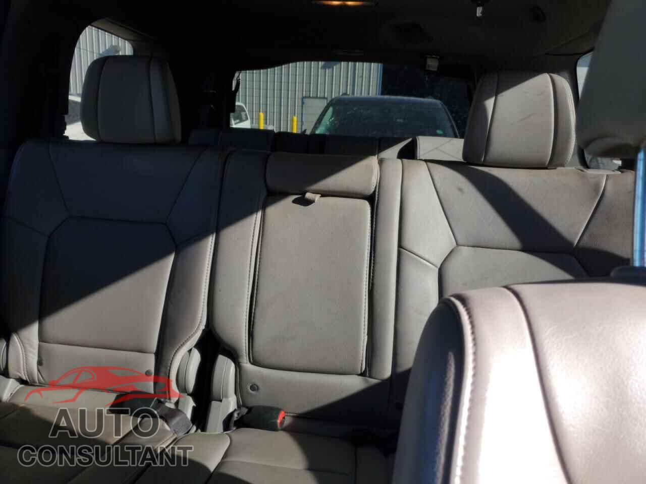 HONDA PILOT 2013 - 5FNYF4H73DB051073