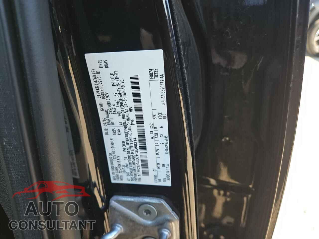 FORD ESCAPE 2017 - 1FMCU9JD7HUB88314