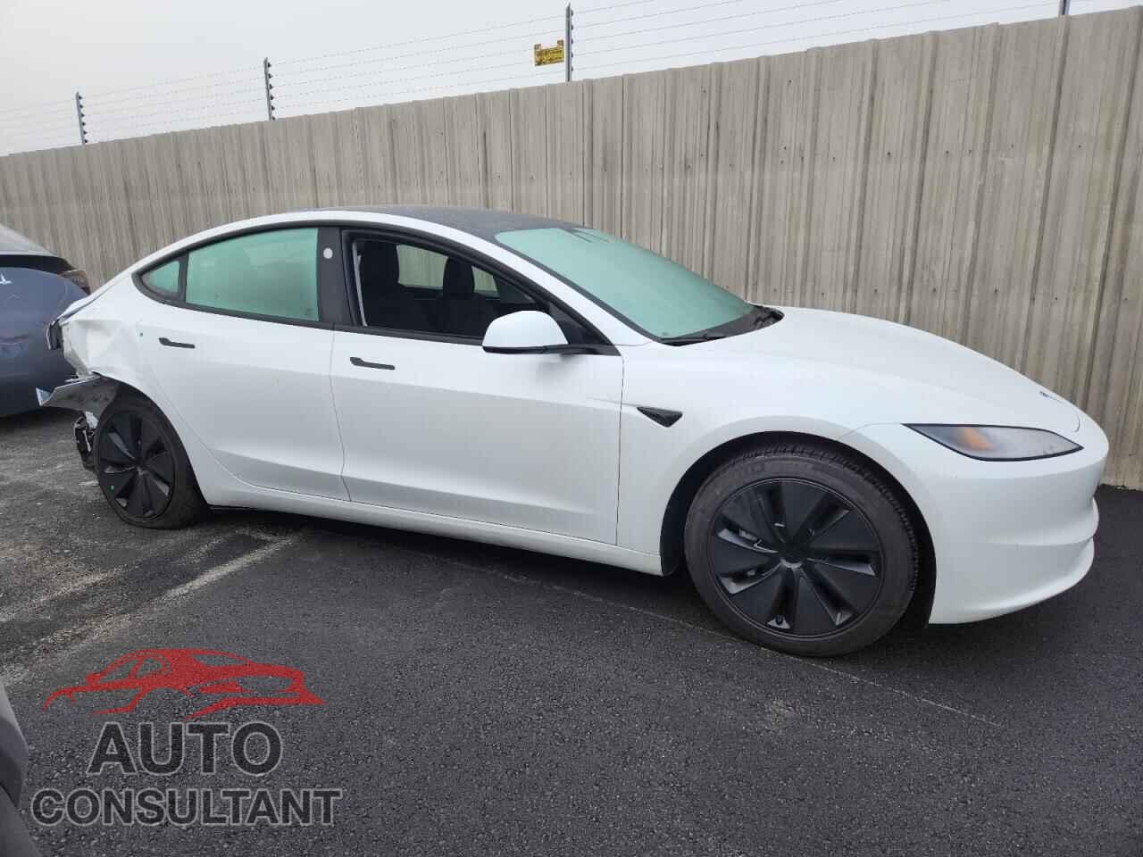 TESLA MODEL 3 2024 - 5YJ3E1EA3RF842755