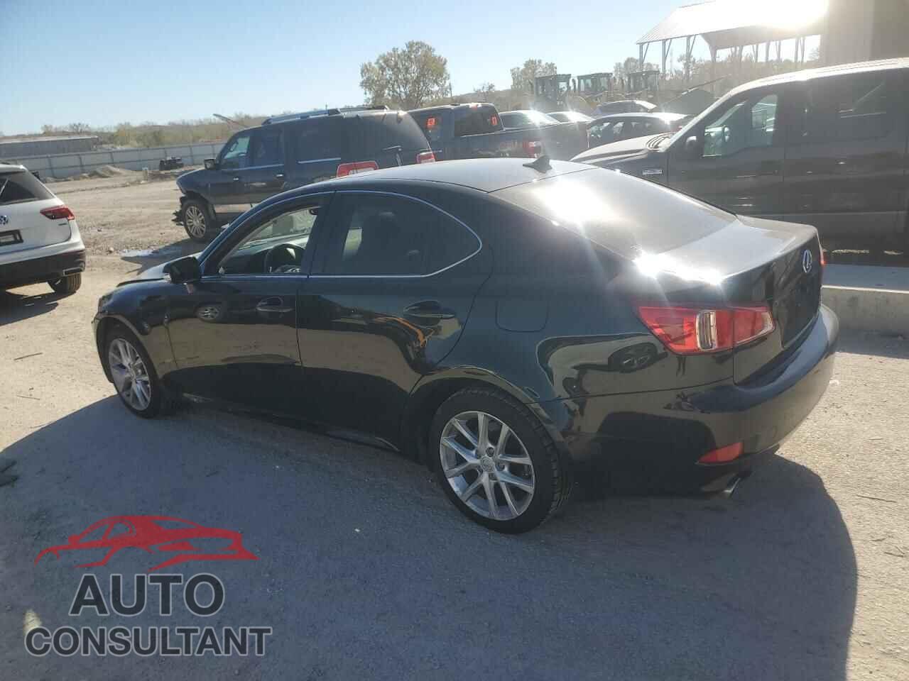 LEXUS IS 2012 - JTHCF5C20C5057102