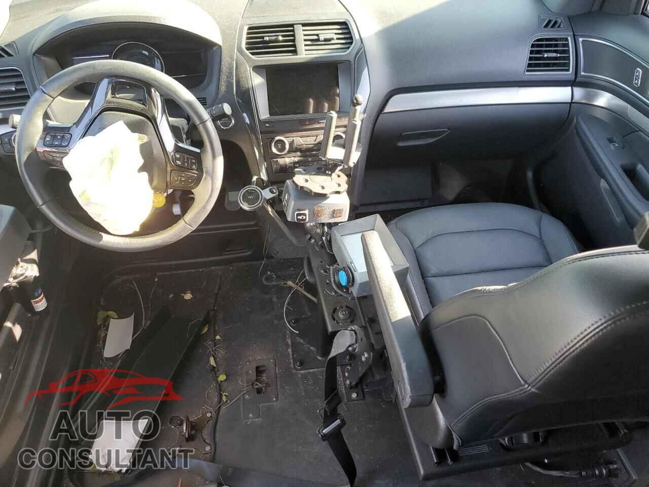 FORD EXPLORER 2018 - 1FM5K7D85JGB59934