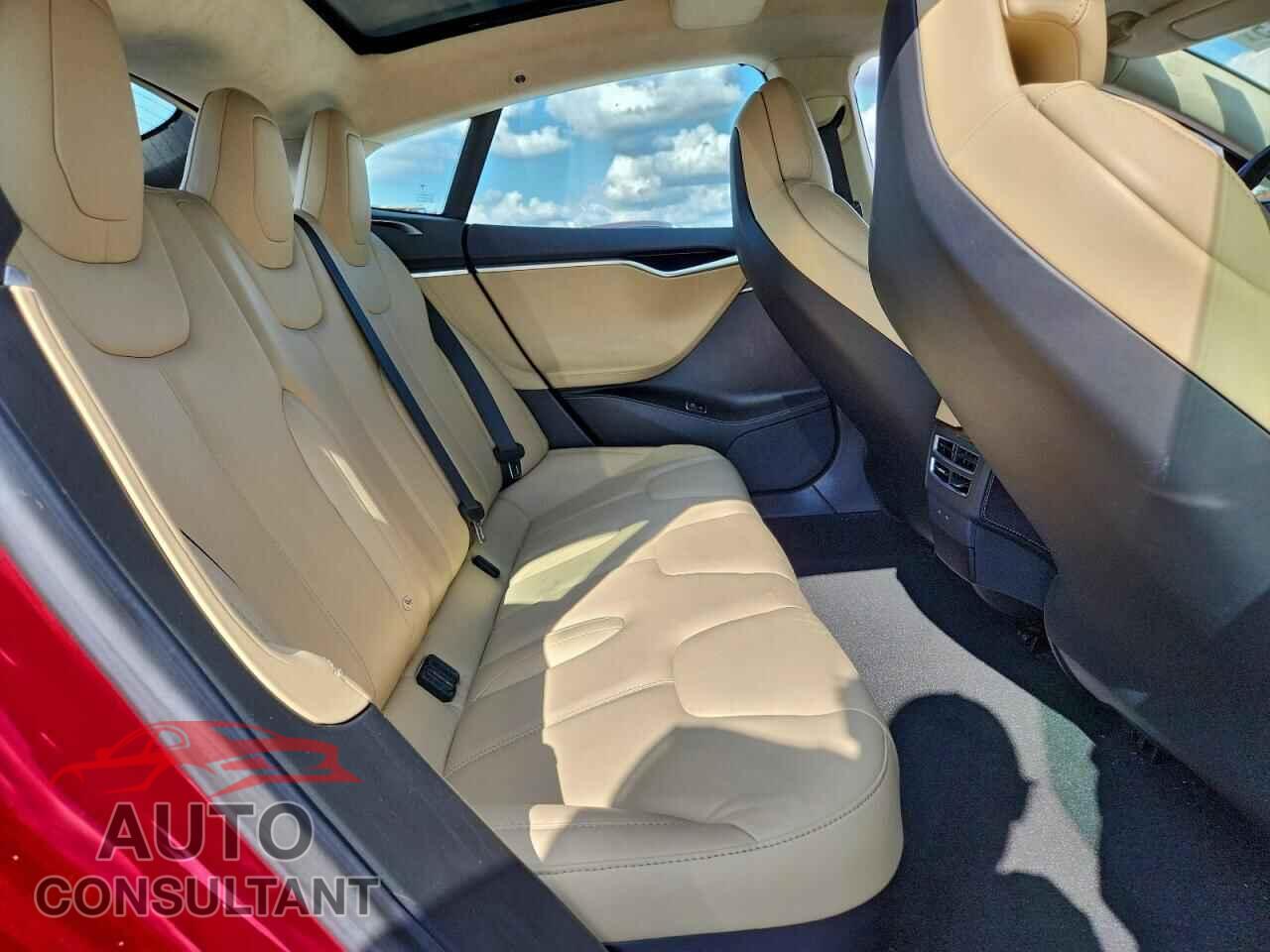 TESLA MODEL S 2017 - 5YJSA1E19HF209781