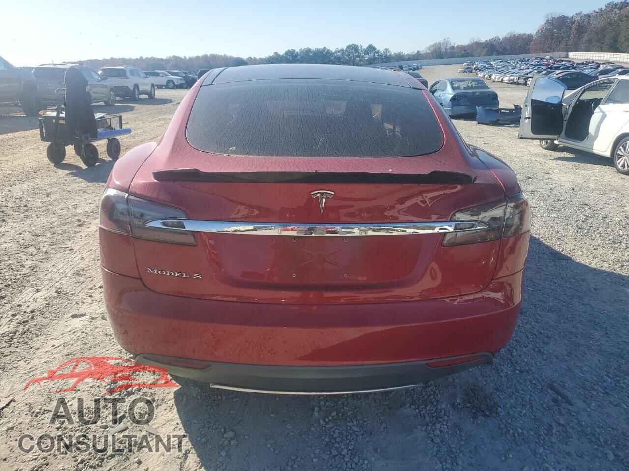 TESLA MODEL S 2013 - 5YJSA1CN2DFP21091