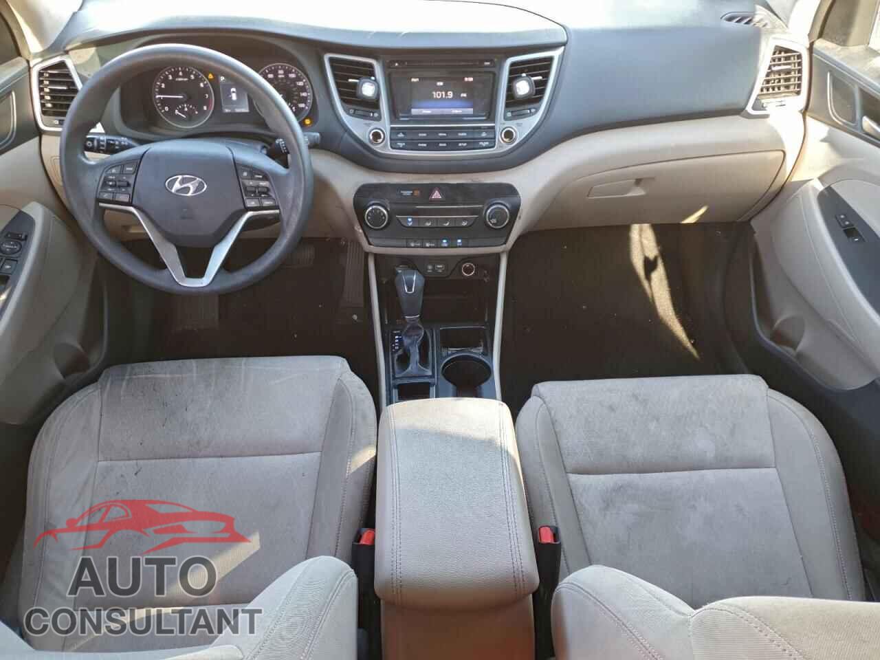 HYUNDAI TUCSON 2017 - KM8J33A45HU459927