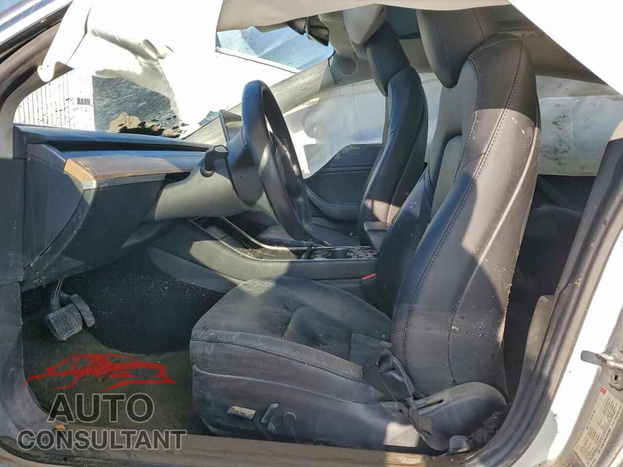 TESLA MODEL 3 2018 - 5YJ3E1EA1JF052925