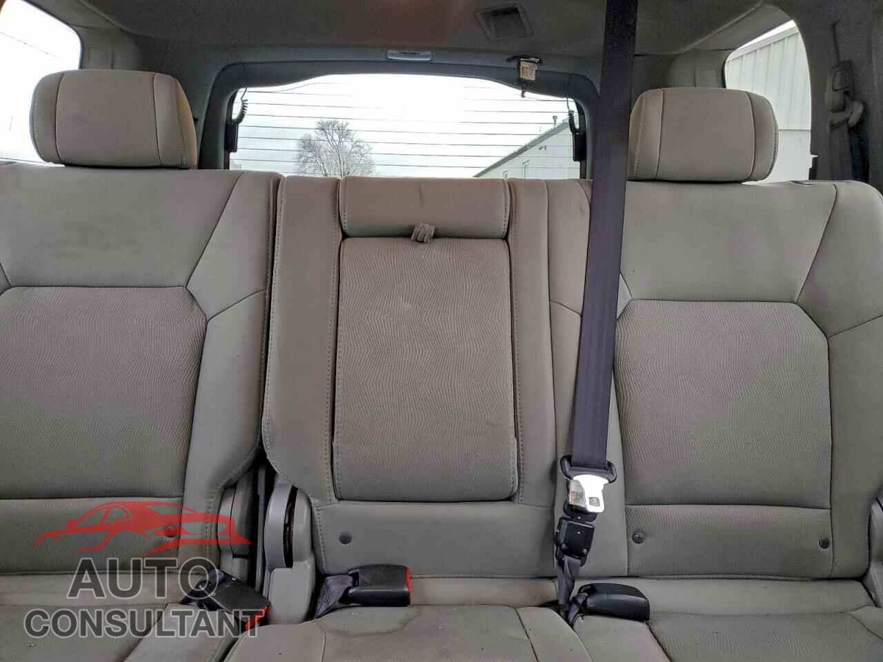 HONDA PILOT 2011 - 5FNYF4H22BB098144