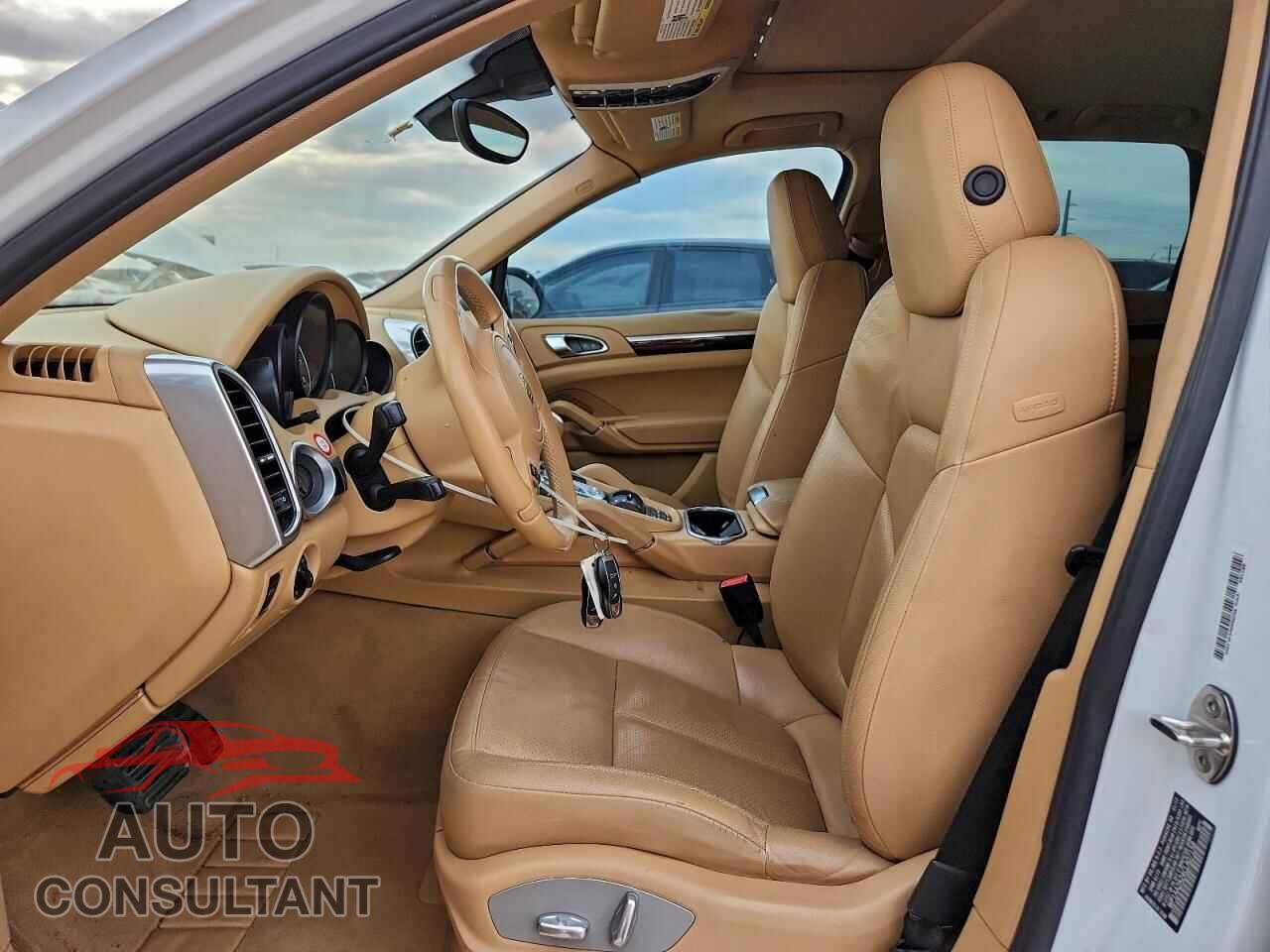 PORSCHE CAYENNE 2012 - WP1AA2A24CLA07158