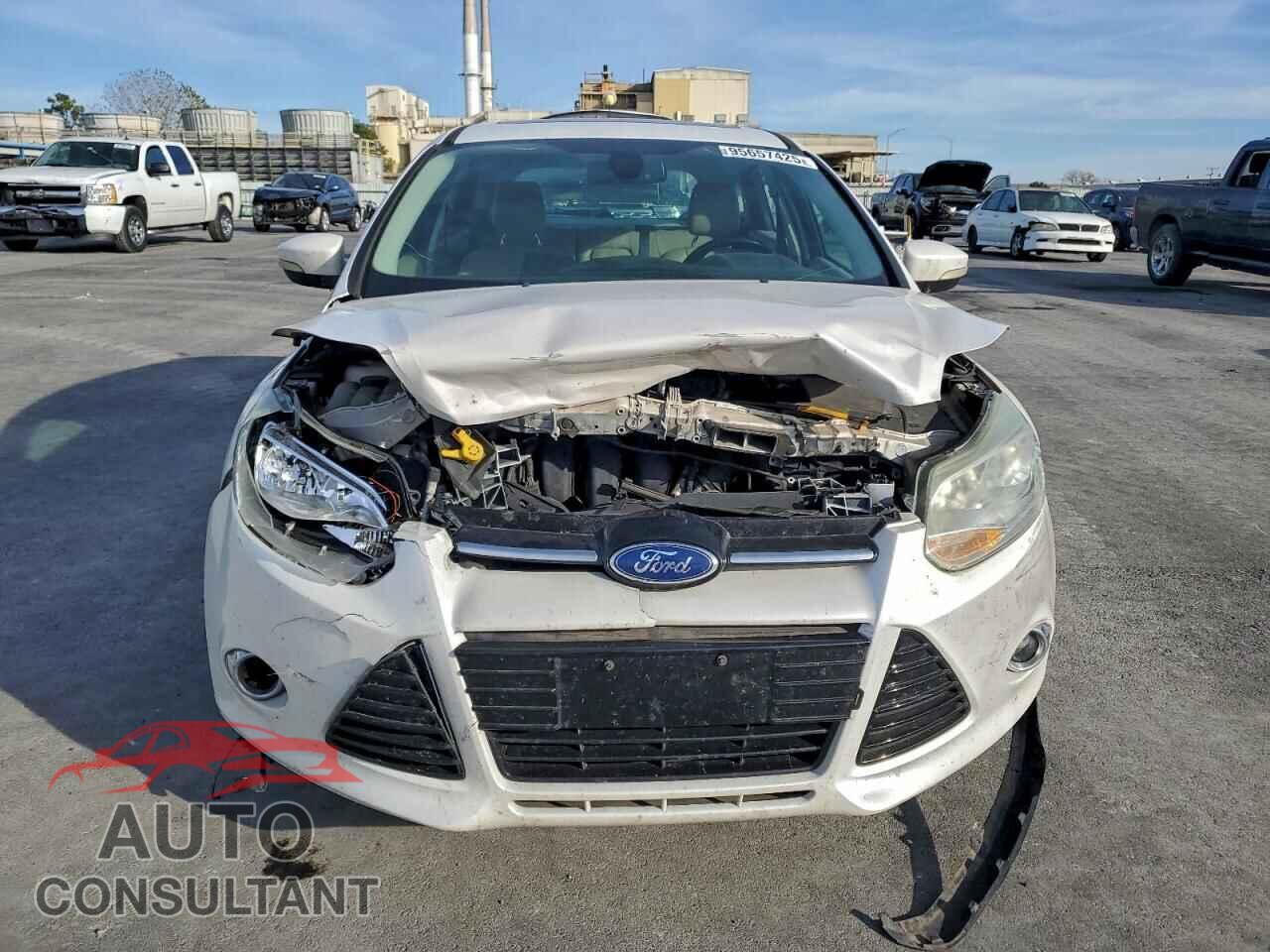 FORD FOCUS 2012 - 1FAHP3M28CL183202