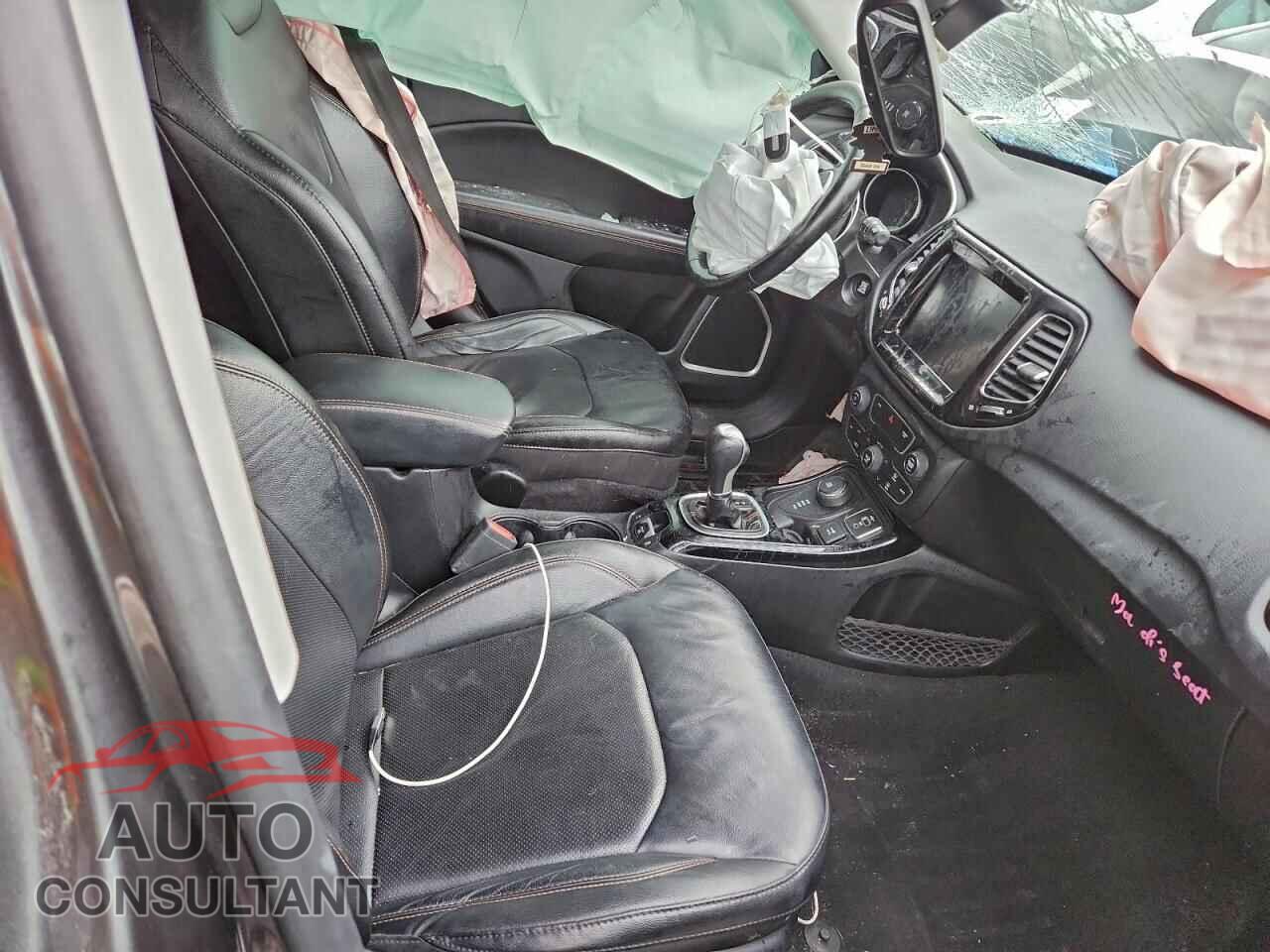 JEEP COMPASS 2020 - 3C4NJDCB8LT155765