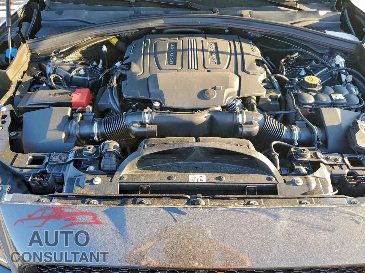 JAGUAR F-PACE 2017 - SADCL2BV5HA046989