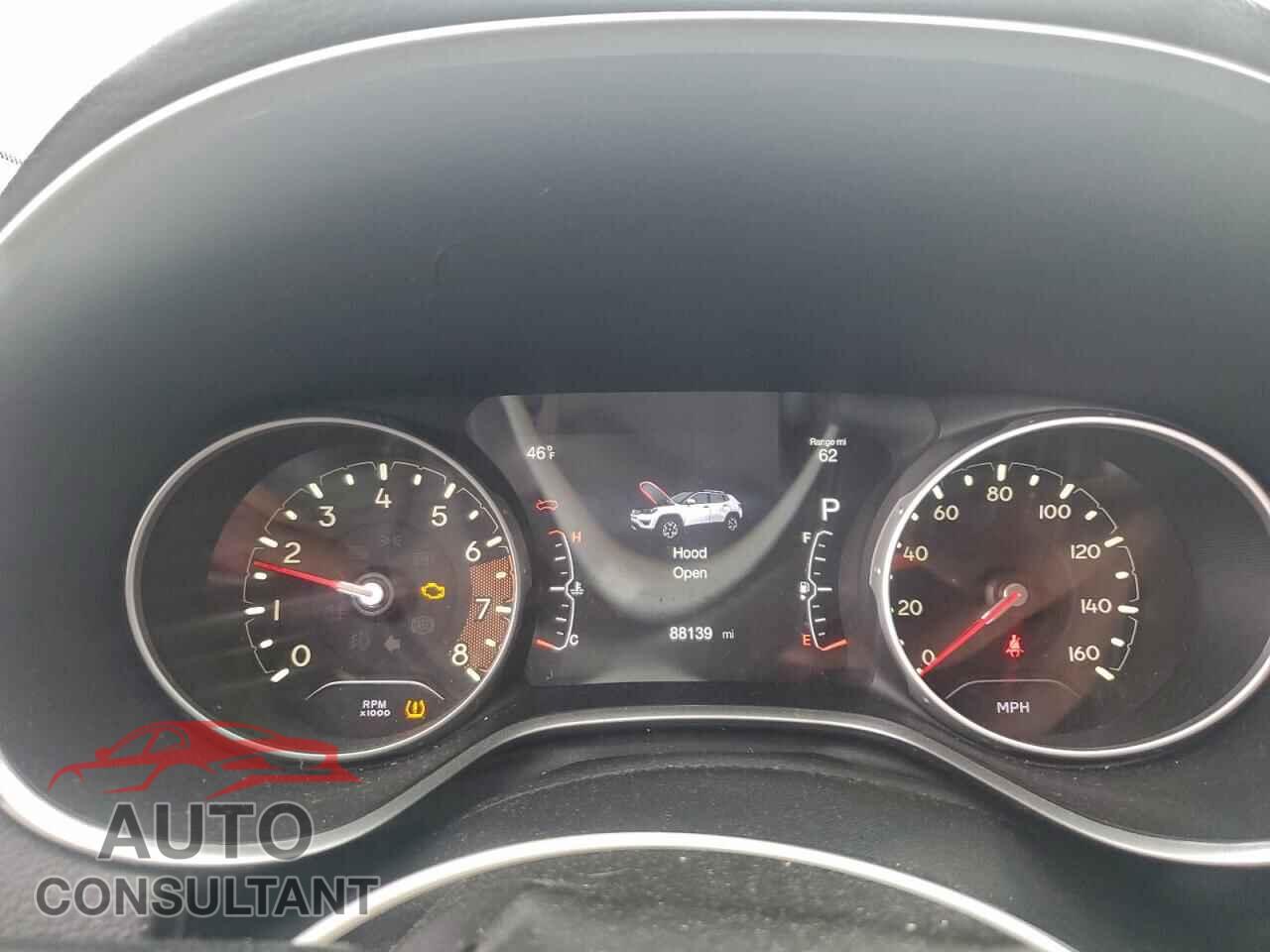 JEEP COMPASS 2018 - 3C4NJCBB5JT324651