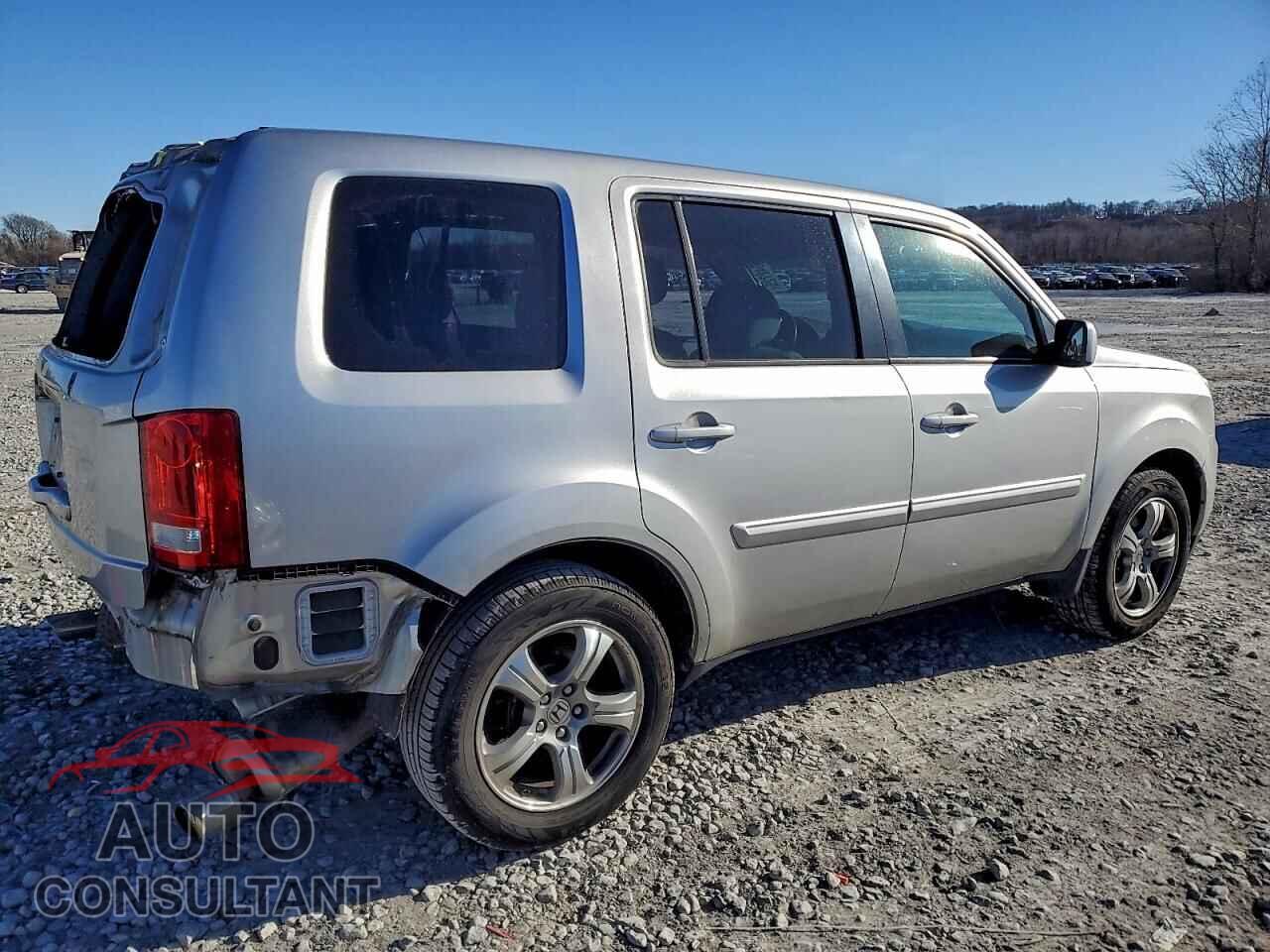 HONDA PILOT 2015 - 5FNYF4H41FB027850