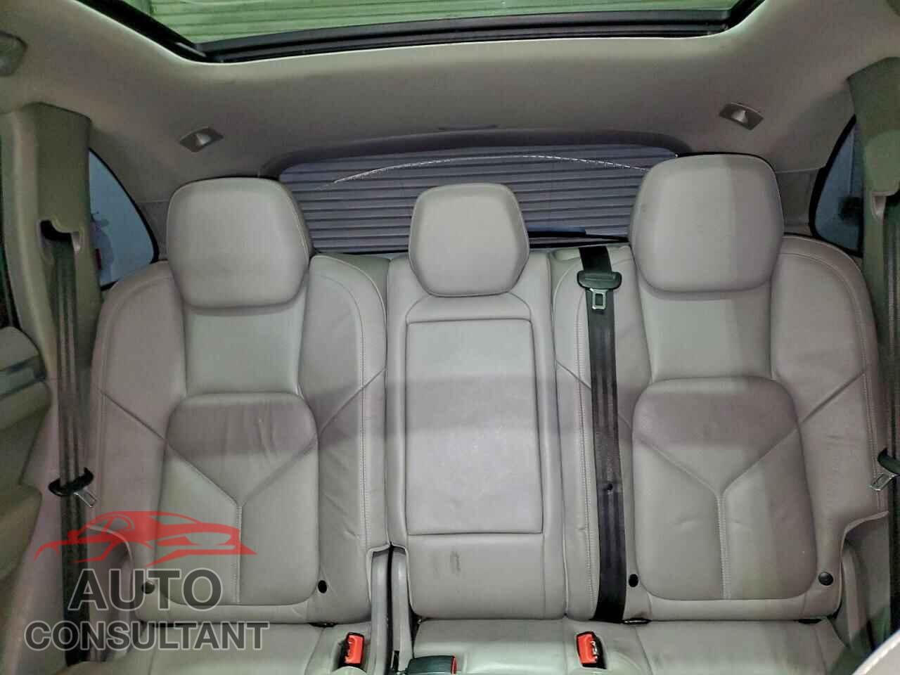 PORSCHE CAYENNE 2012 - WP1AB2A28CLA46509