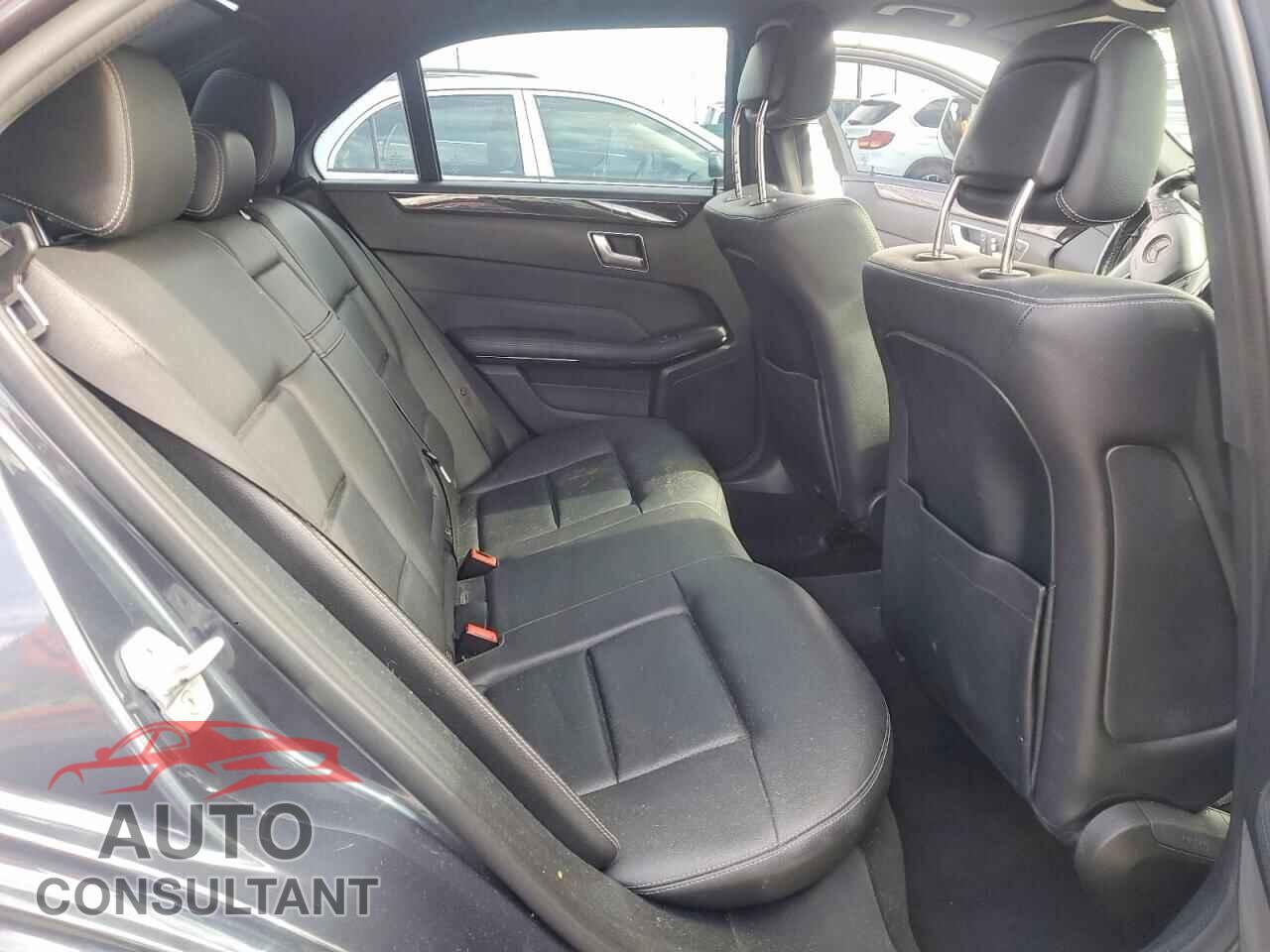 MERCEDES-BENZ E-CLASS 2015 - WDDHF5KB0FB091352