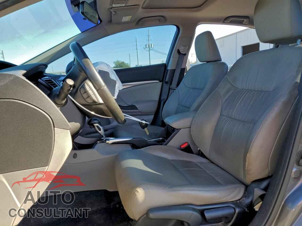 HONDA CIVIC 2013 - 19XFB2F94DE073584