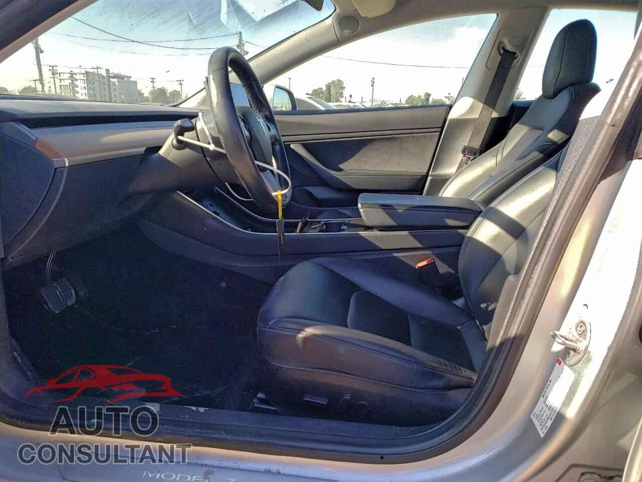 TESLA MODEL 3 2018 - 5YJ3E1EA7JF045932