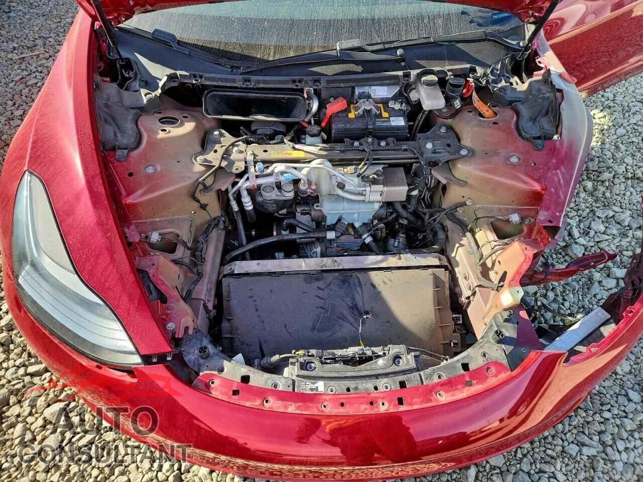 TESLA MODEL 3 2018 - 5YJ3E1EB3JF129917