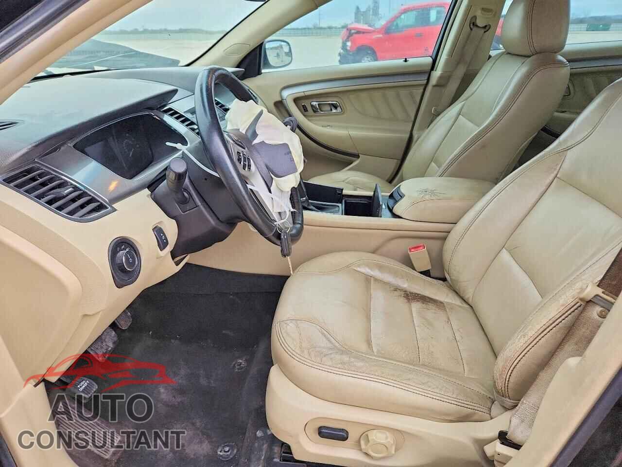 FORD TAURUS 2013 - 1FAHP2E82DG125853