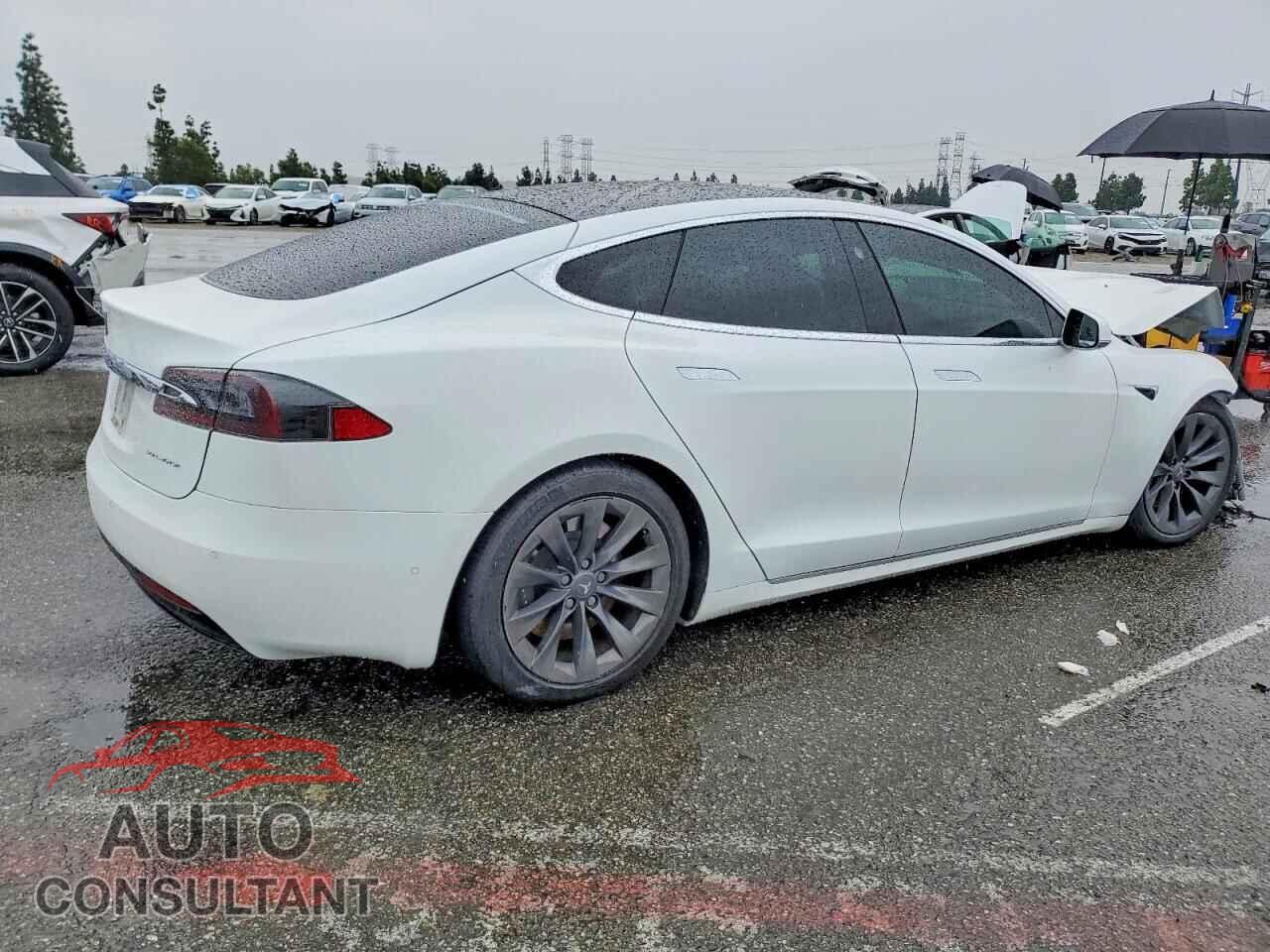 TESLA MODEL S 2020 - 5YJSA1E28LF400576