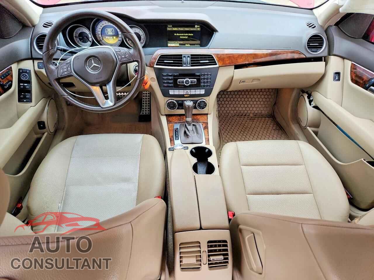 MERCEDES-BENZ C-CLASS 2012 - WDDGF8BB5CA619319