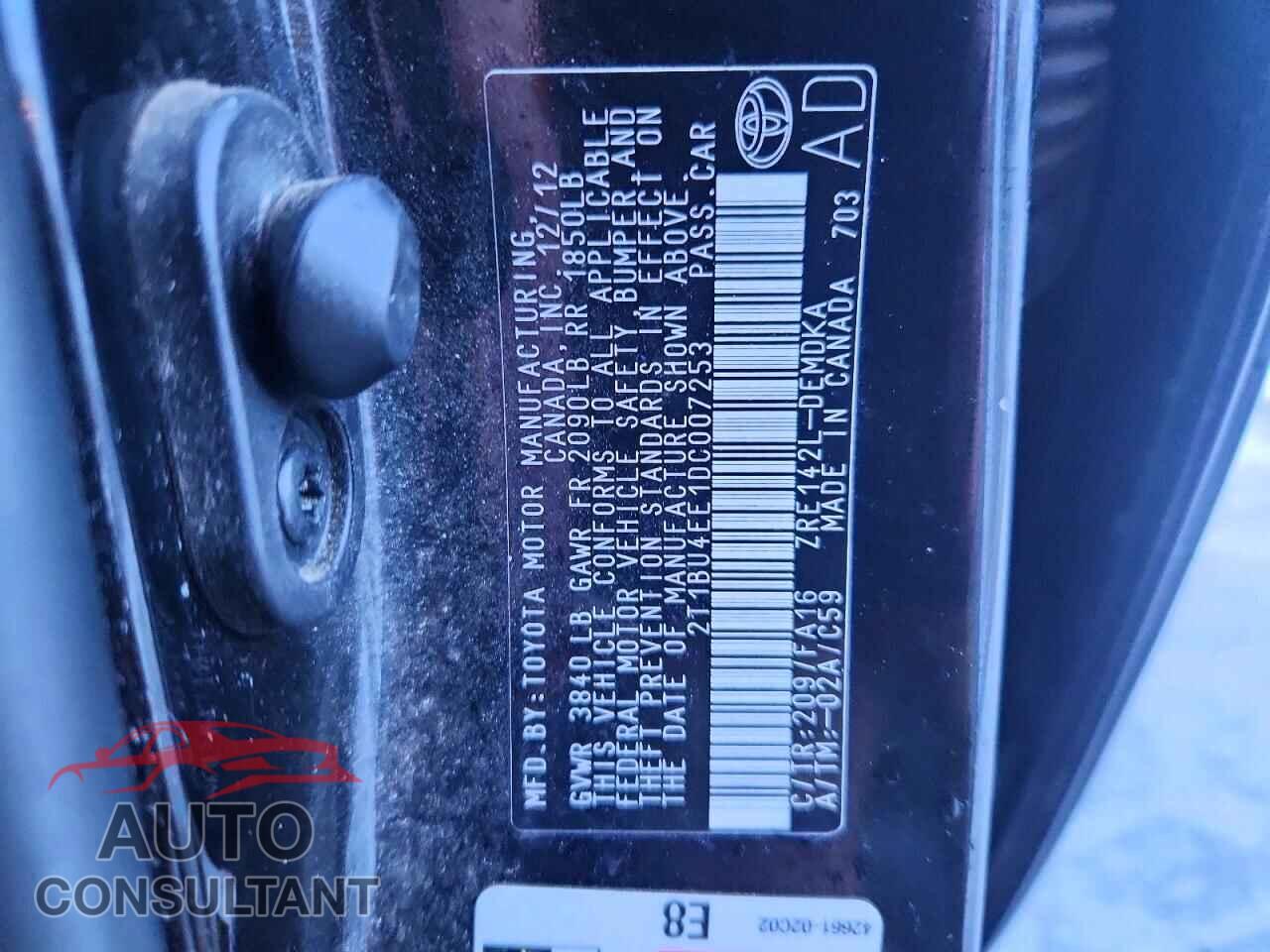 TOYOTA COROLLA 2013 - 2T1BU4EE1DC007253