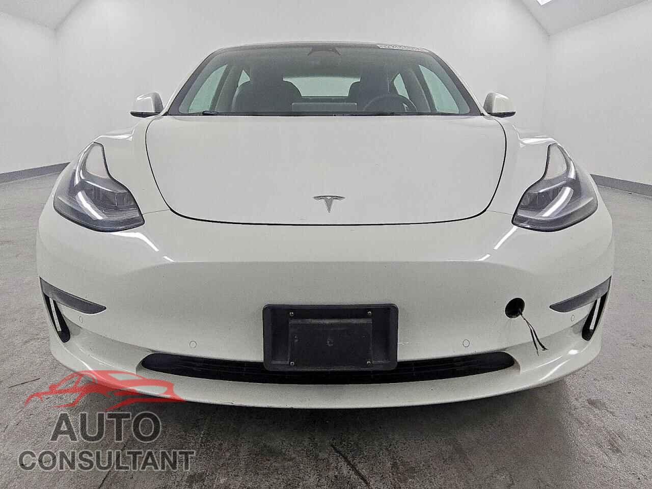 TESLA MODEL 3 2022 - 5YJ3E1EA7NF144109