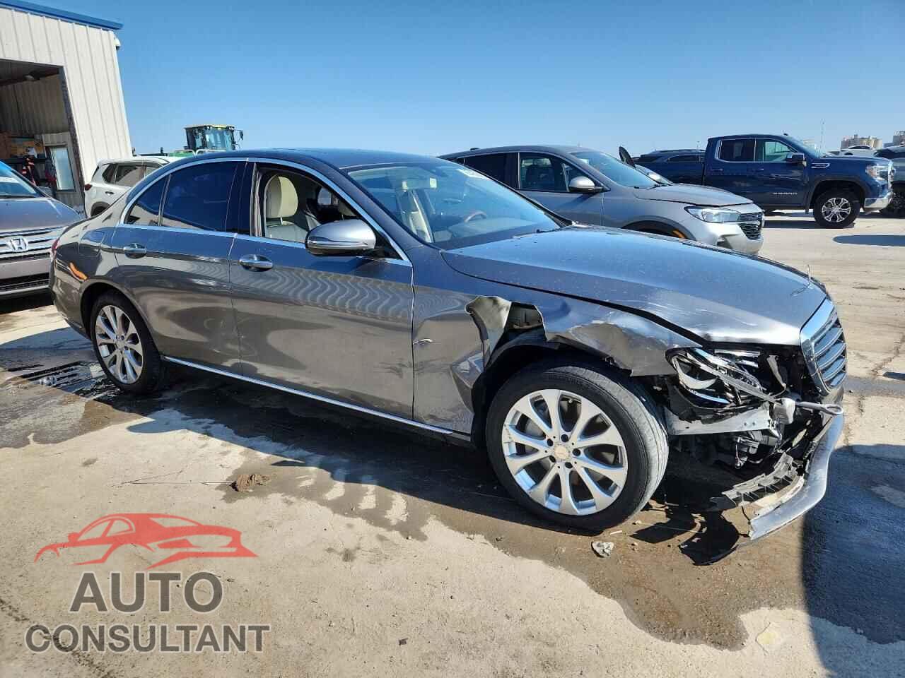 MERCEDES-BENZ E-CLASS 2017 - WDDZF4JB0HA073314