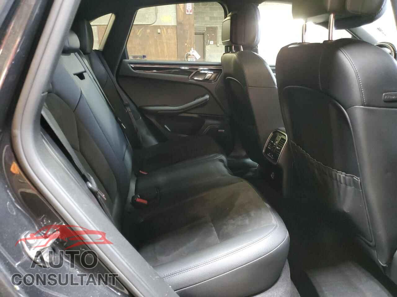 PORSCHE MACAN 2017 - WP1AA2A52HLB07034