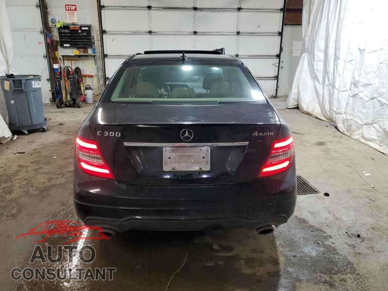 MERCEDES-BENZ C-CLASS 2012 - WDDGF8BB5CA624939