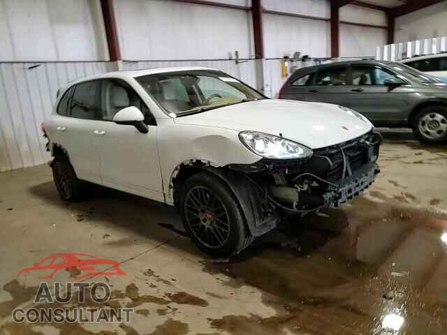 PORSCHE CAYENNE 2017 - WP1AA2A22HKA82180