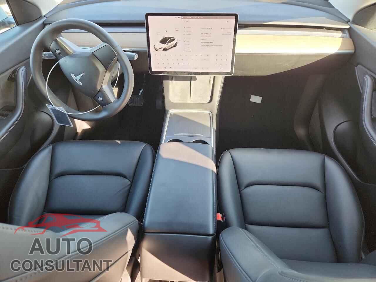 TESLA MODEL Y 2021 - 5YJYGDEEXMF146875