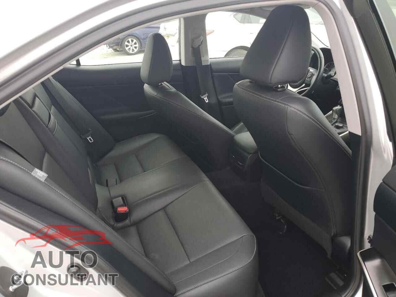 LEXUS IS 2014 - JTHCF1D2XE5003302