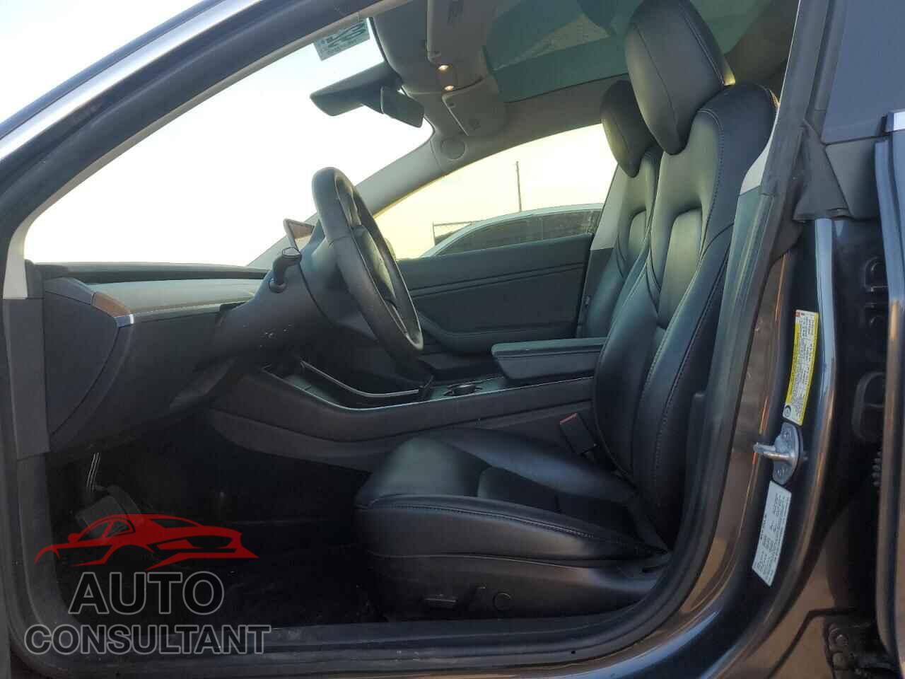 TESLA MODEL 3 2019 - 5YJ3E1EA7KF426942