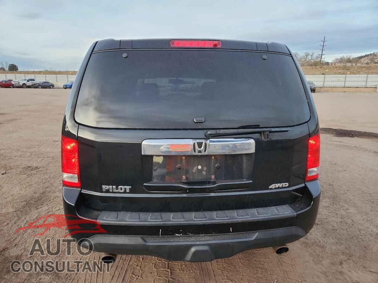 HONDA PILOT 2015 - 5FNYF4H60FB032460