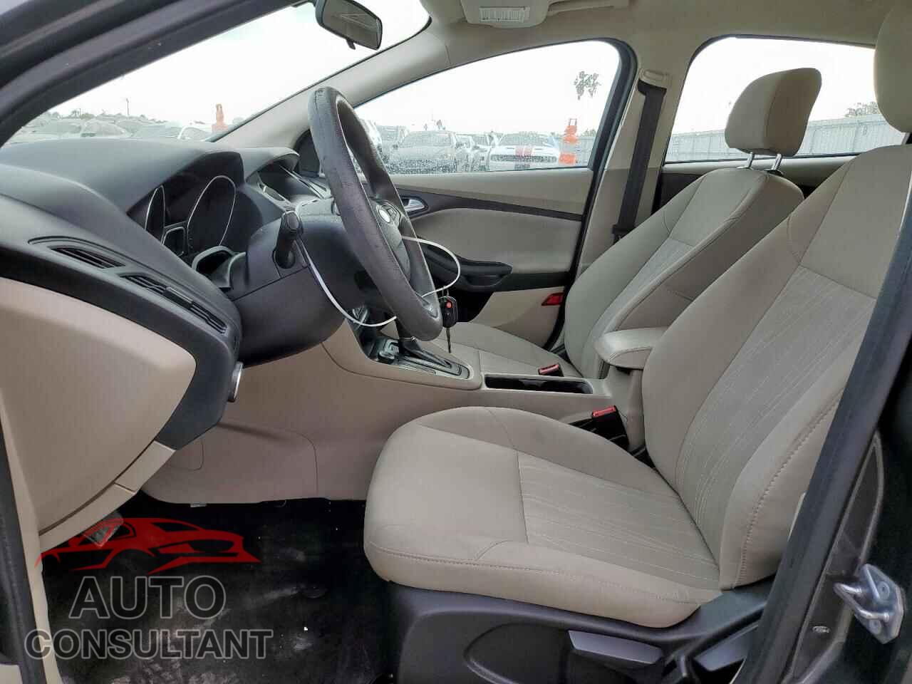 FORD FOCUS 2017 - 1FADP3K29HL259745