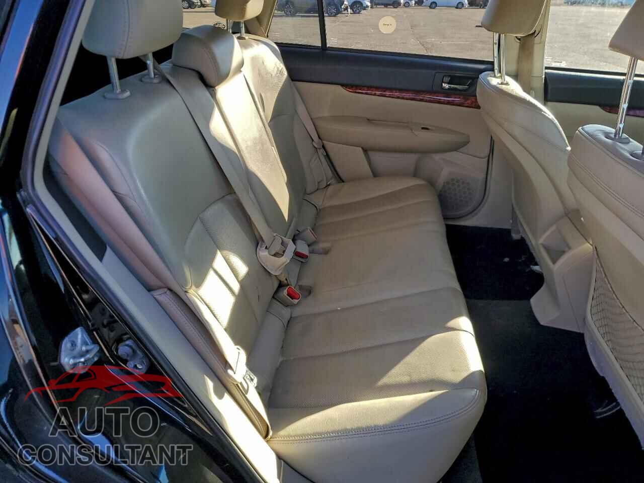 SUBARU OUTBACK 2011 - 4S4BRBKC8B3391963