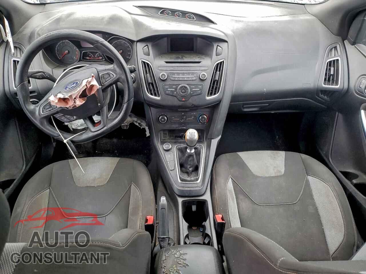 FORD FOCUS 2017 - 1FADP3L91HL348737